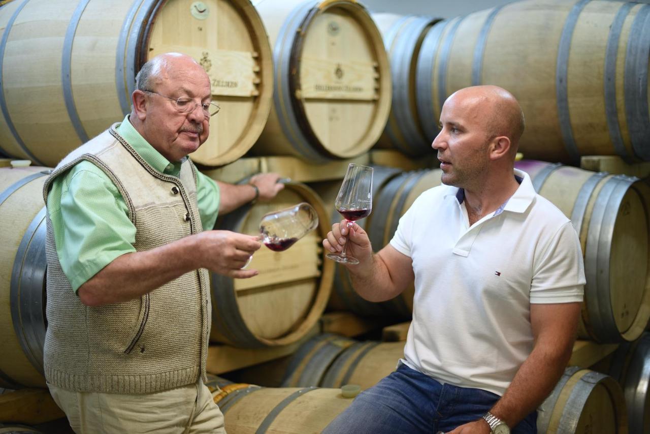 Weingut Und Gaestehaus Zilliken Nittel Eksteriør bilde